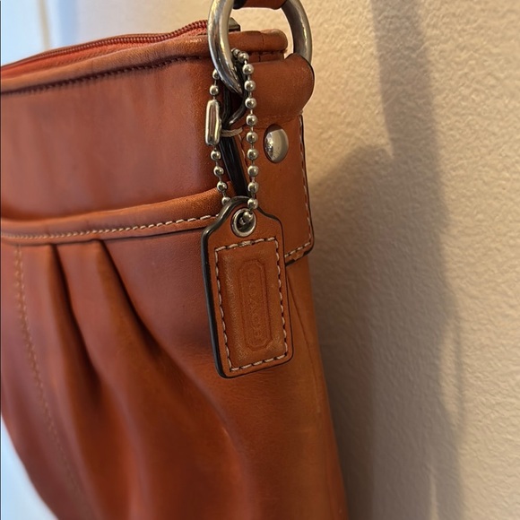 Vintage Coach cross-body! - Picture 5 of 8